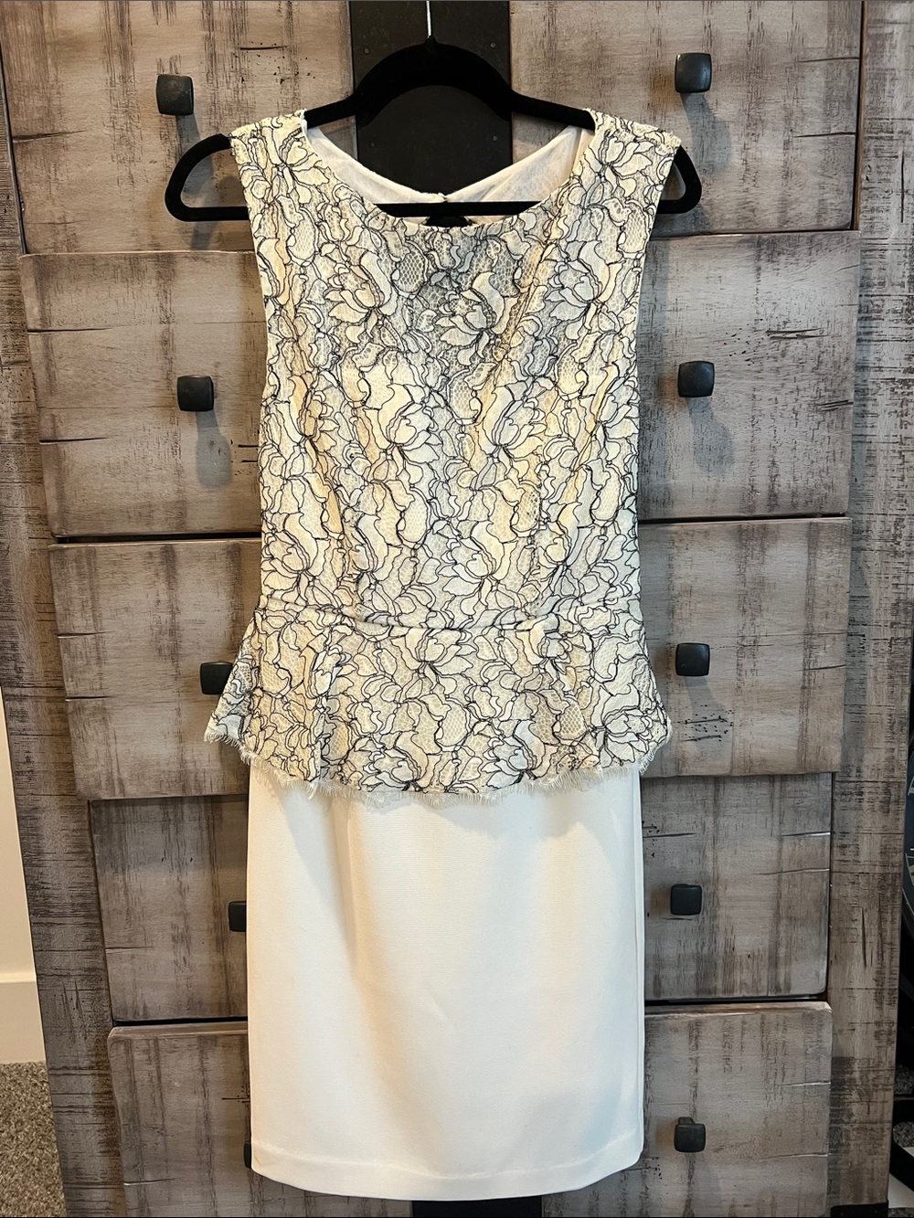 Alice & Olivia Cream Lace Corset Formal Dress